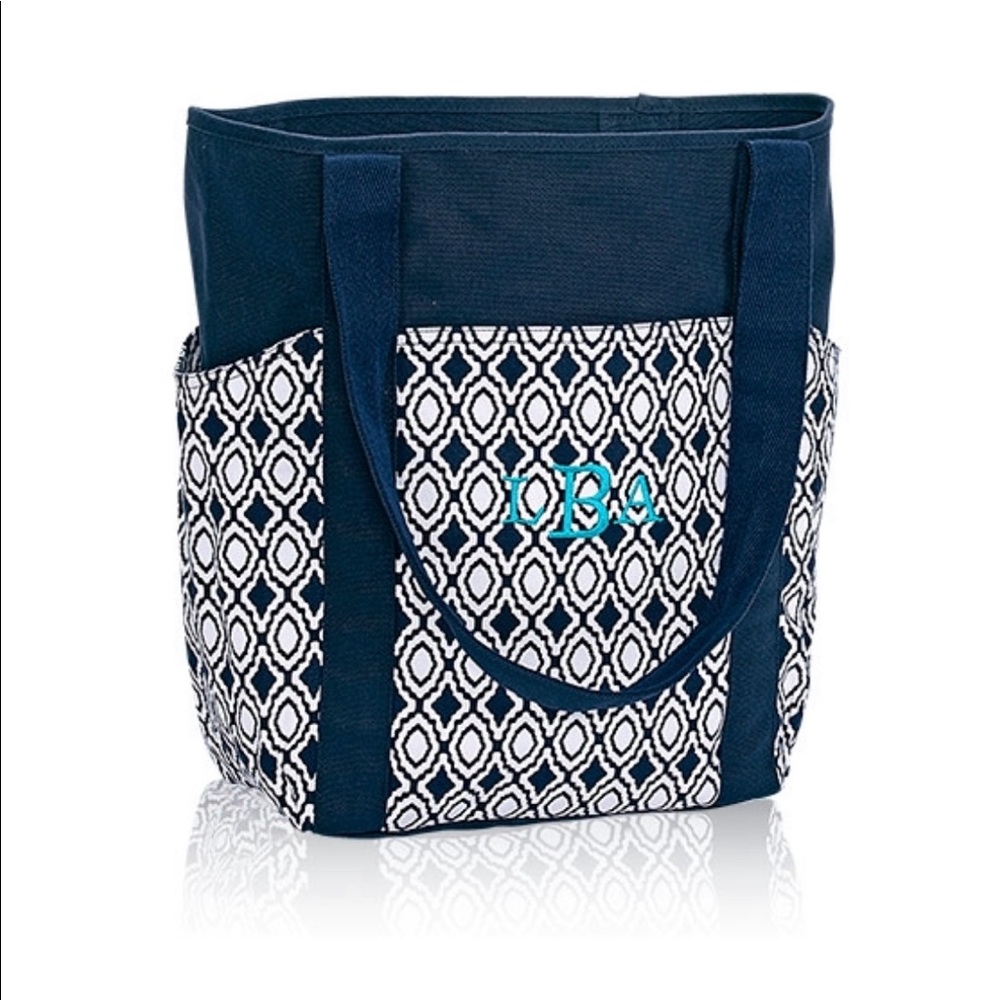 Thirty one go to tote in navy perfect pendant